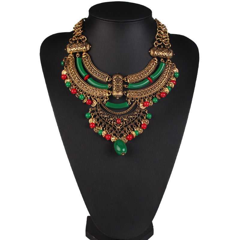 Fashion vintage pattern necklace