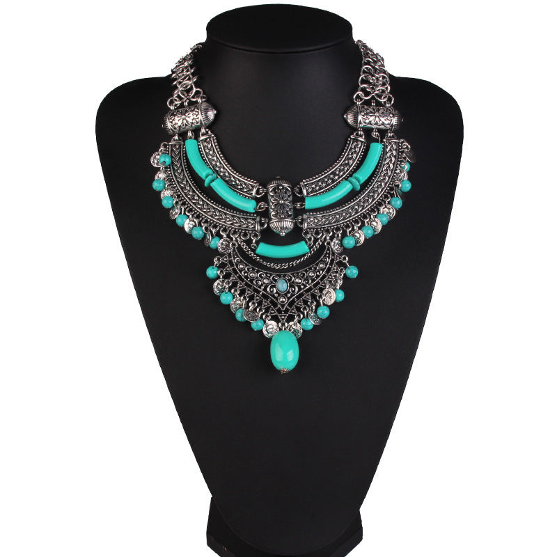 Fashion vintage pattern necklace