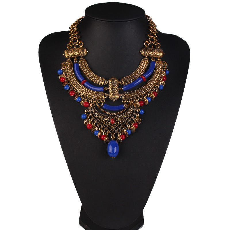 Fashion vintage pattern necklace
