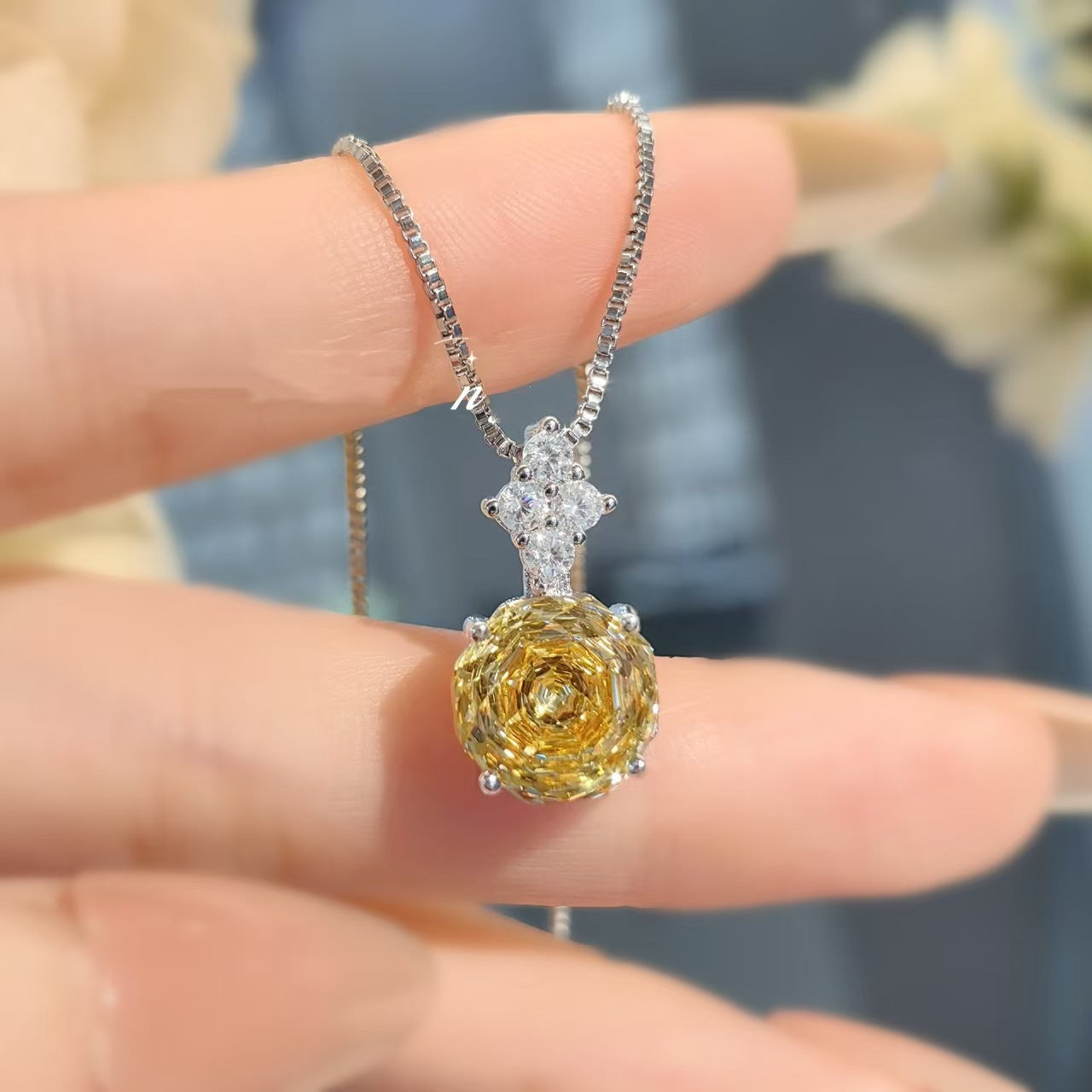 Fashion Personality Affordable Luxury Octagonal Necklace