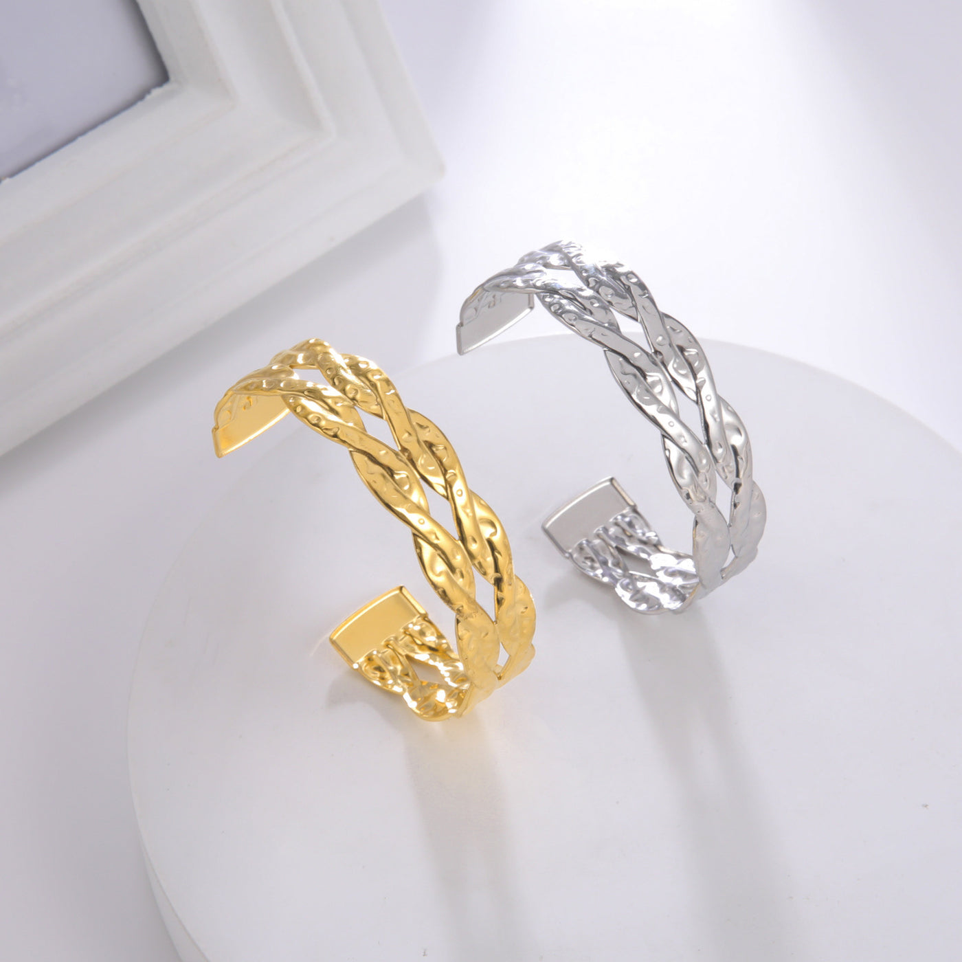 Fashion Double Twist Open Luxury With Fashion Bracelet